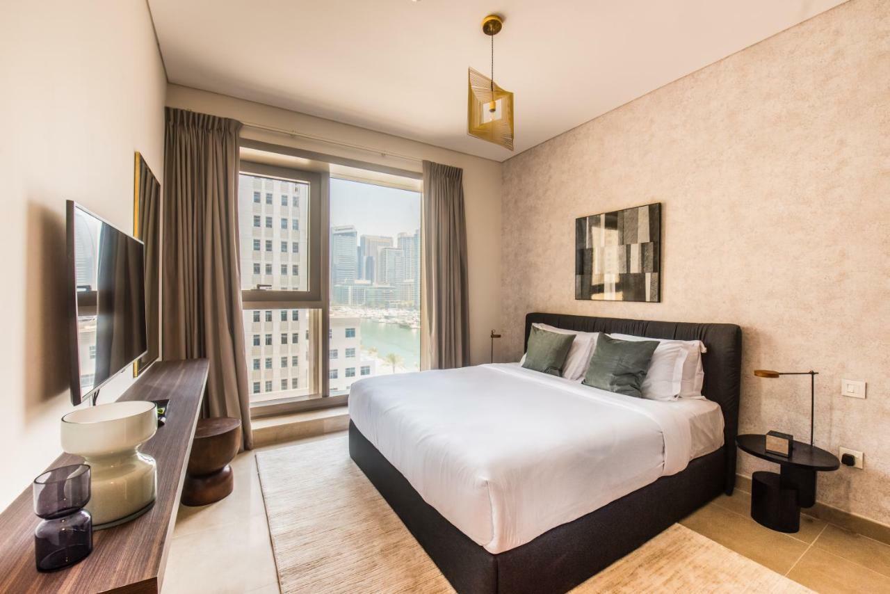 Fantastay Sparkle Tower One Bedroom Suite Marina View Dubai Exterior photo