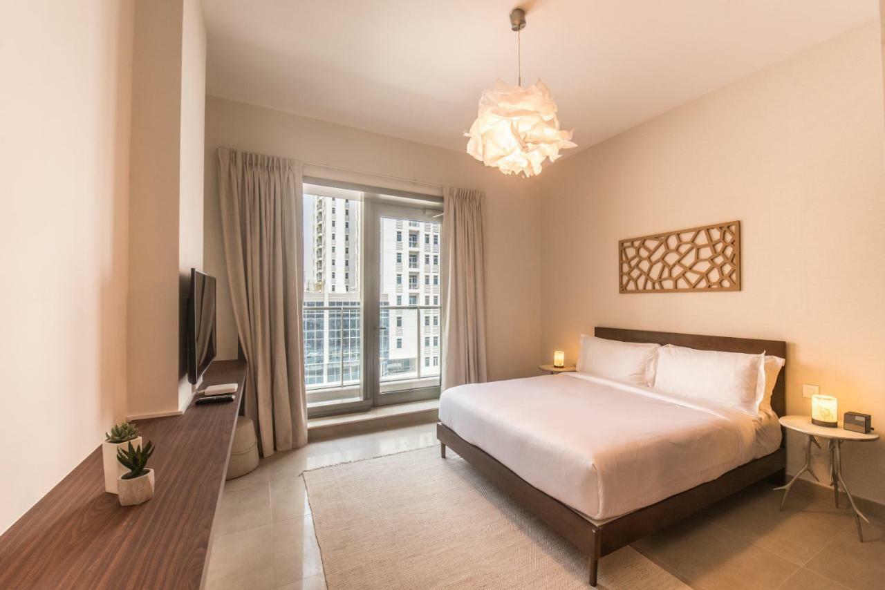 Fantastay Sparkle Tower One Bedroom Suite Marina View Dubai Exterior photo